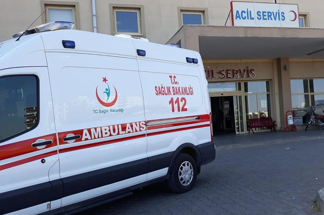 Motosikletli saldırganlar 2'si çocuk 7 kişiyi yaraladı Motosikletli saldırganlar 2'si çocuk 7 kişiyi yaraladı